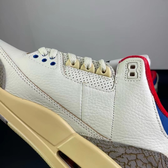 NIKE Air Jordan 3    (maikesneakers)
