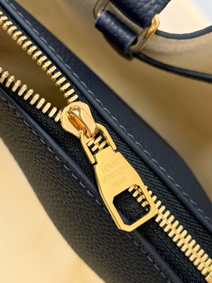 L*ouis V*uitton  Top Bag (maikesneakers)