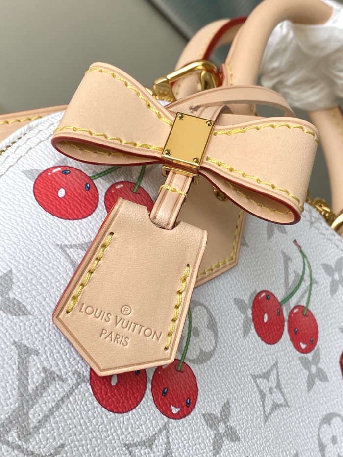 L*ouis V*uitton  Top Bag (maikesneakers)