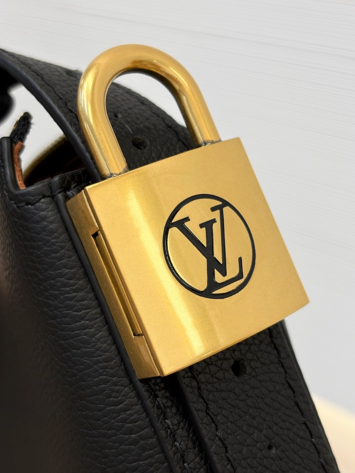 L*ouis V*uitton  Top Bag (maikesneakers)