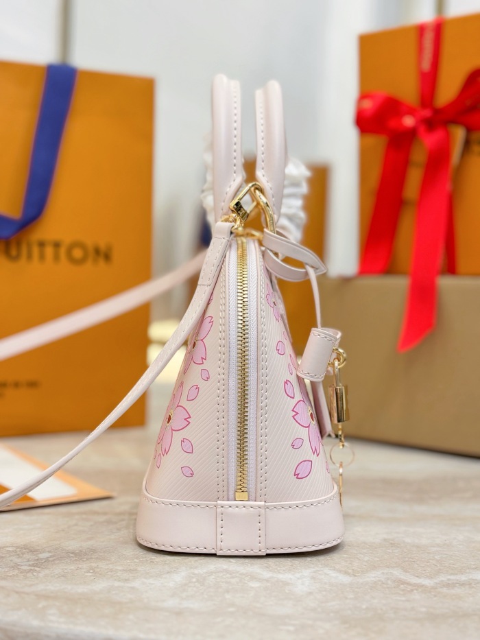 L*ouis V*uitton  Top Bag (maikesneakers)