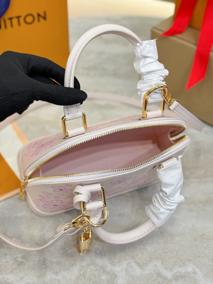 L*ouis V*uitton  Top Bag (maikesneakers)