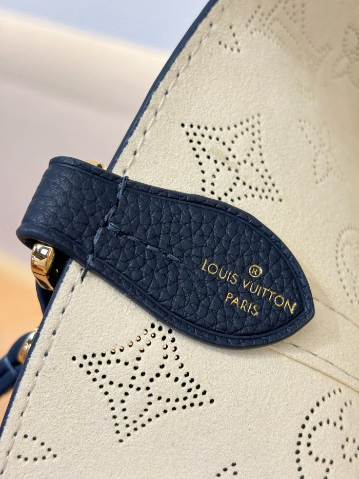 L*ouis V*uitton  Top Bag (maikesneakers)