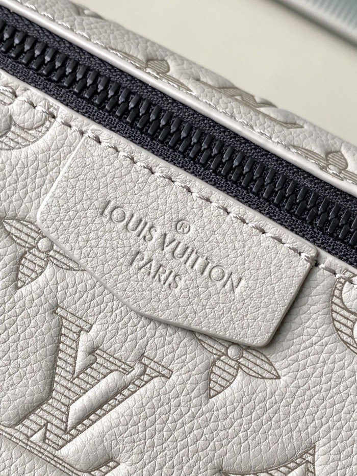 L*ouis V*uitton  Top Bag (maikesneakers)