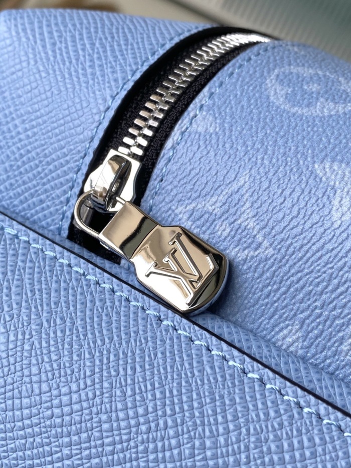 L*ouis V*uitton  Top Bag (maikesneakers)