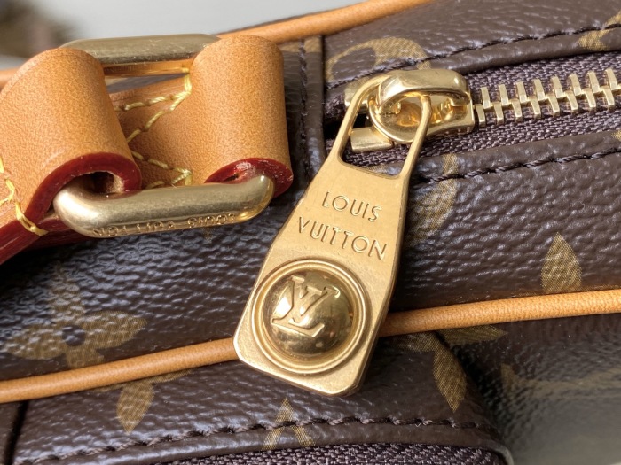 L*ouis V*uitton  Top Bag (maikesneakers)