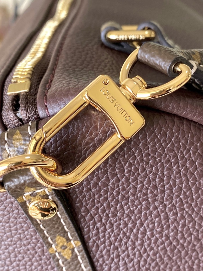 L*ouis V*uitton  Top Bag (maikesneakers)