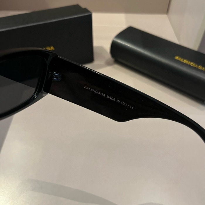 Top Quality B*alenciaga Glasses
