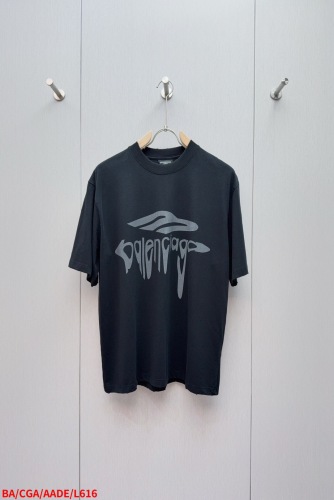 Men  T-shirt  Top Quality maikesneakers