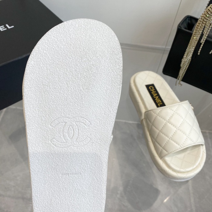 Women Top Quality C*hanel shoes