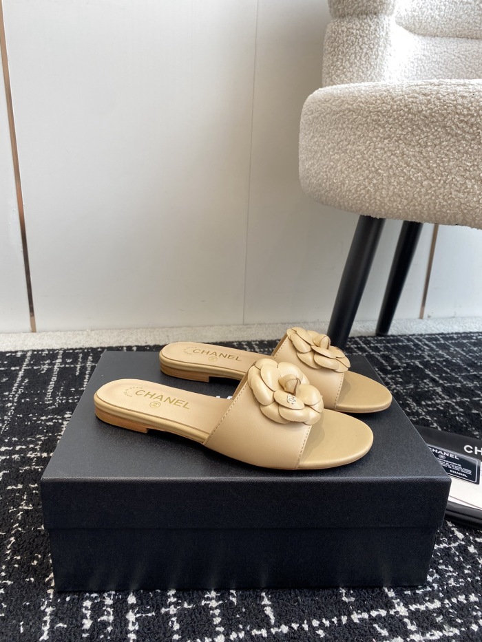 Women Top Quality C*hanel shoes