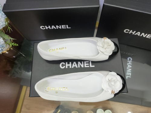 Women Top Quality C*hanel shoes