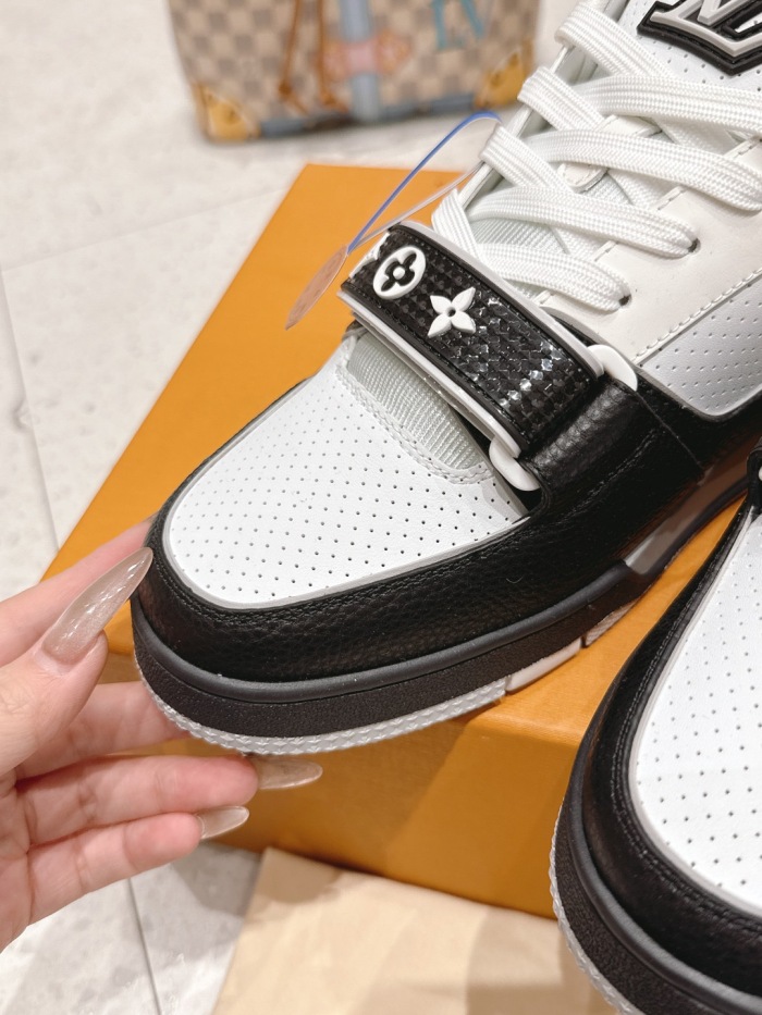Men  Women  L*ouis V*uitton   Top Sneaker L*V Trainer size 35-46