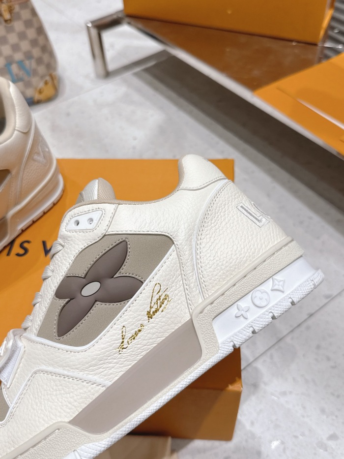 Men  Women  L*ouis V*uitton   Top Sneaker L*V Trainer size 35-46