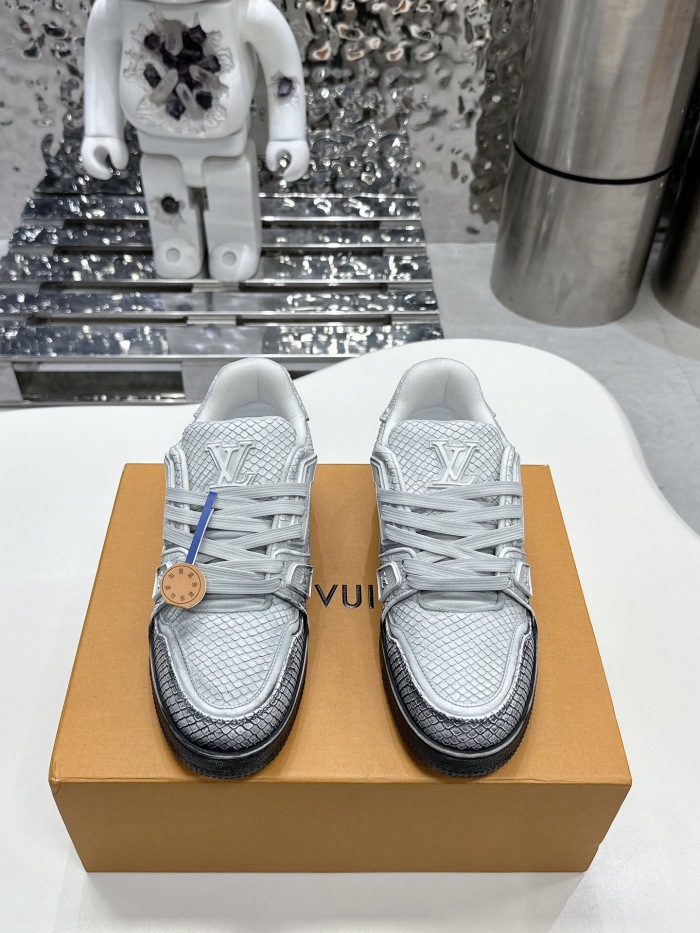 Men  Women  L*ouis V*uitton   Top Sneaker L*V Trainer size 35-46