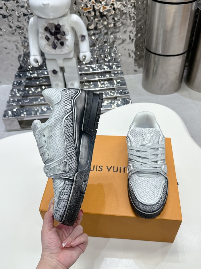 Men  Women  L*ouis V*uitton   Top Sneaker L*V Trainer size 35-46