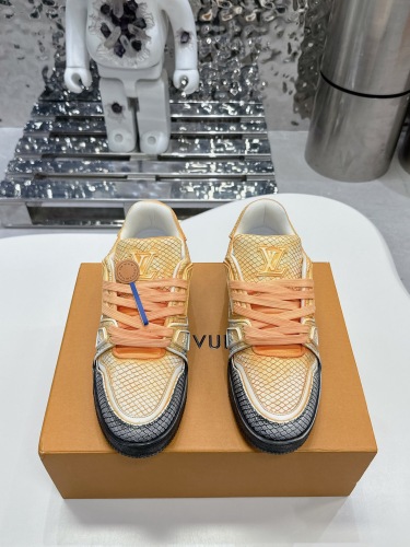 Men  Women  L*ouis V*uitton   Top Sneaker L*V Trainer size 35-46