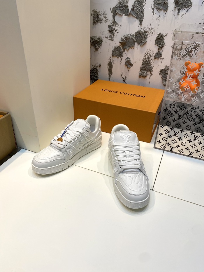 Men  Women  L*ouis V*uitton   Top Sneaker L*V Trainer size 35-46
