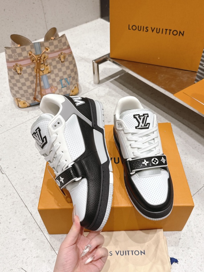 Men  Women  L*ouis V*uitton   Top Sneaker L*V Trainer size 35-46