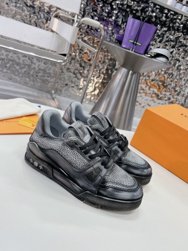 Men  Women  L*ouis V*uitton   Top Sneaker L*V Trainer size 35-46