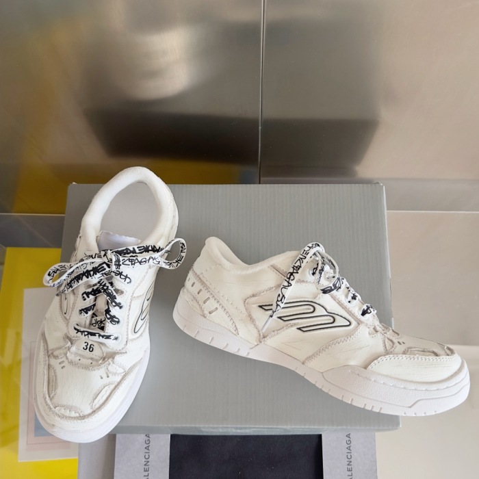 WOMEN SIZE 35-39 Men SIZE 39-45 B*alenciaga Sneaker  Top quality 1:1