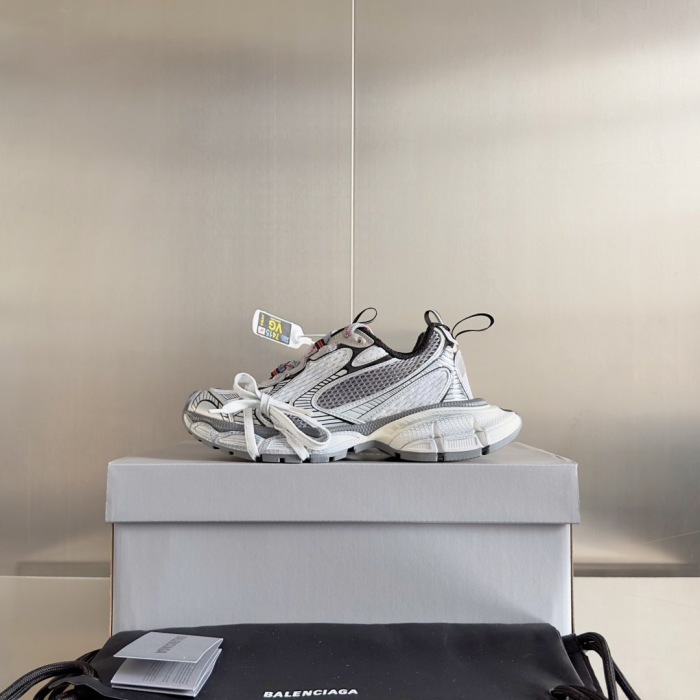 WOMEN SIZE 35-39 Men SIZE 39-45 B*alenciaga Sneaker  Top quality 1:1