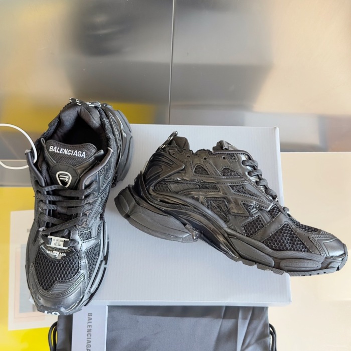 WOMEN SIZE 35-39 Men SIZE 39-45 B*alenciaga Sneaker  Top quality 1:1