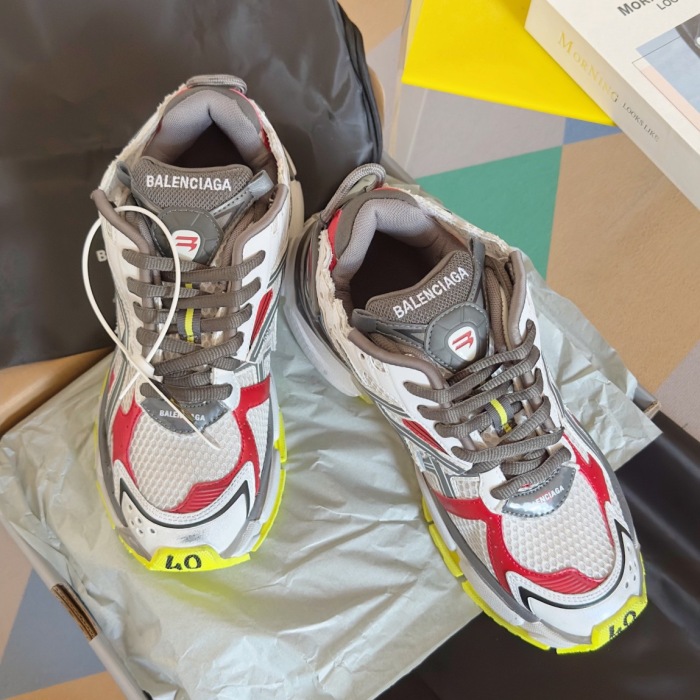 WOMEN SIZE 35-39 Men SIZE 39-45 B*alenciaga Sneaker  Top quality 1:1