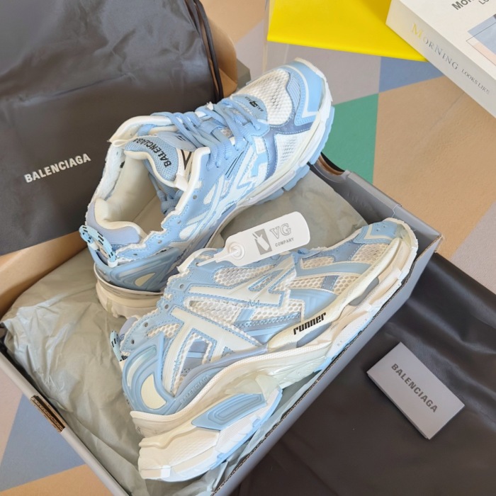 WOMEN SIZE 35-39 Men SIZE 39-45 B*alenciaga Sneaker  Top quality 1:1