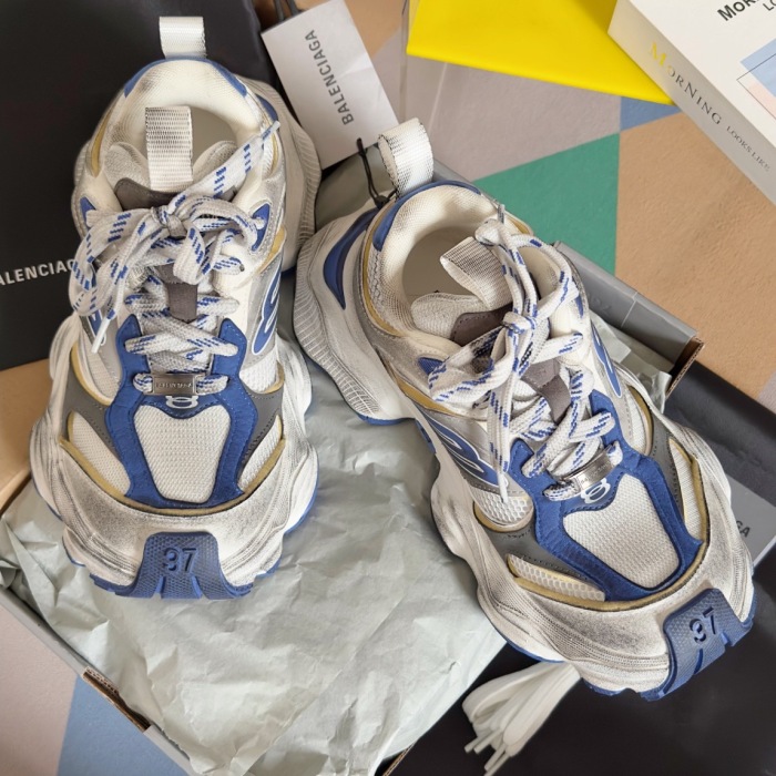 WOMEN SIZE 35-39 Men SIZE 39-45 B*alenciaga Sneaker  Top quality 1:1