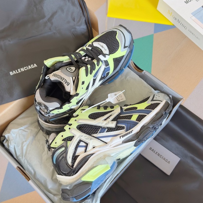 WOMEN SIZE 35-39 Men SIZE 39-45 B*alenciaga Sneaker  Top quality 1:1