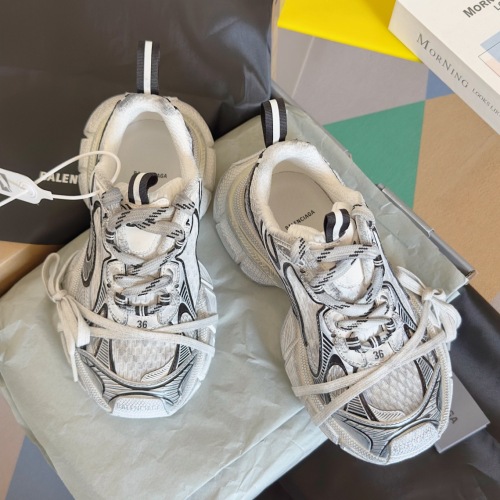 WOMEN SIZE 35-39 Men SIZE 39-45 B*alenciaga Sneaker  Top quality 1:1