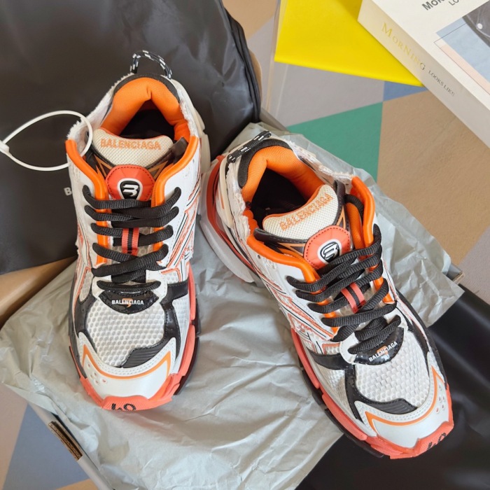 WOMEN SIZE 35-39 Men SIZE 39-45 B*alenciaga Sneaker  Top quality 1:1