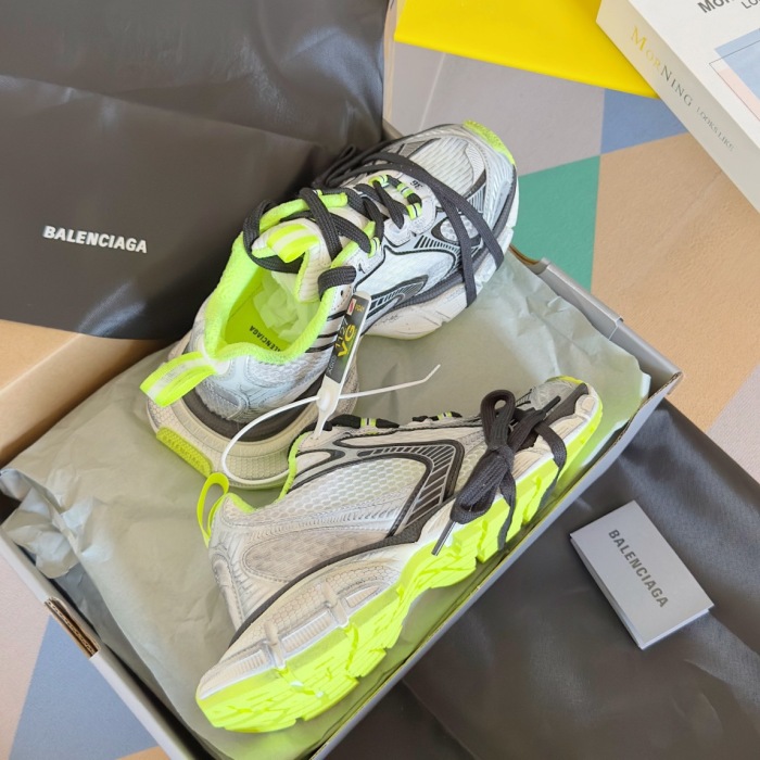 WOMEN SIZE 35-39 Men SIZE 39-45 B*alenciaga Sneaker  Top quality 1:1