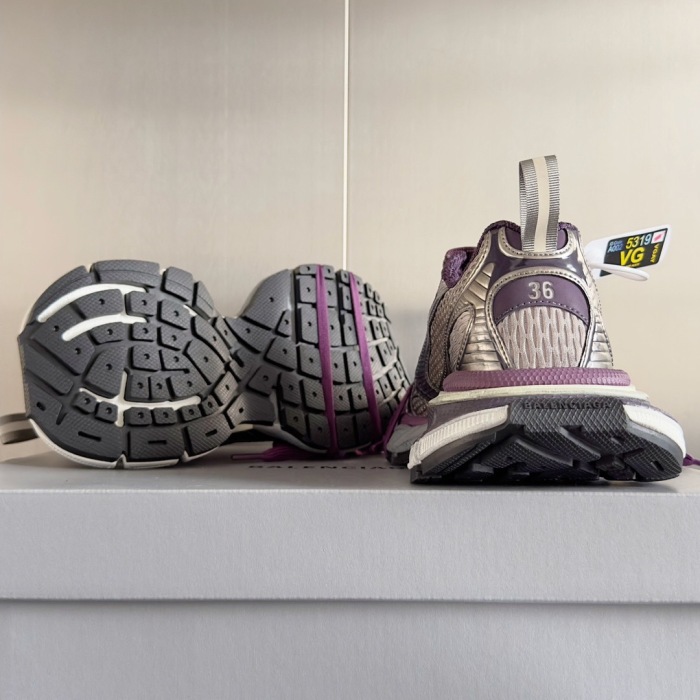 WOMEN SIZE 35-39 Men SIZE 39-45 B*alenciaga Sneaker  Top quality 1:1