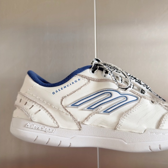 WOMEN SIZE 35-39 Men SIZE 39-45 B*alenciaga Sneaker  Top quality 1:1