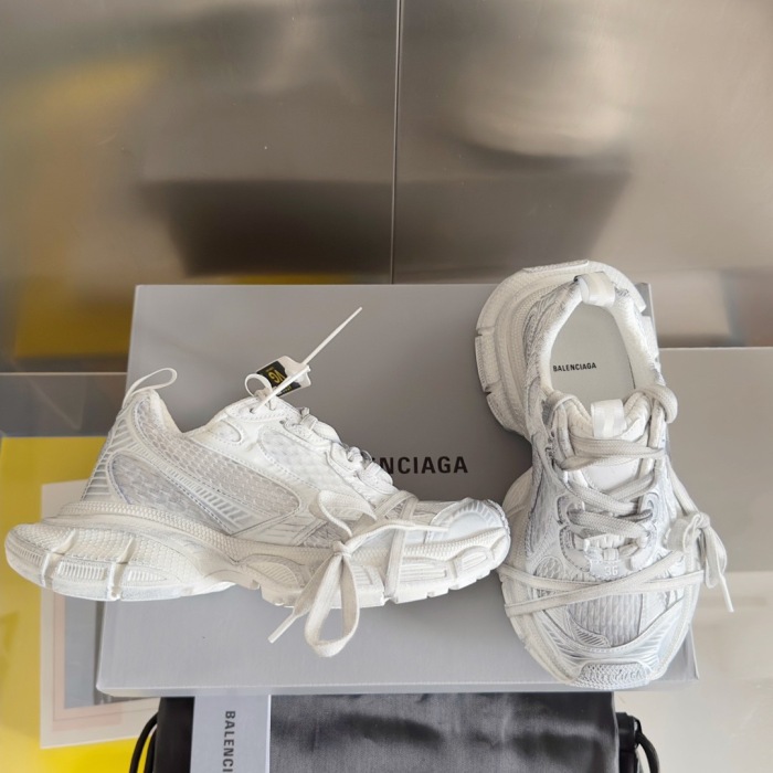 WOMEN SIZE 35-39 Men SIZE 39-45 B*alenciaga Sneaker  Top quality 1:1