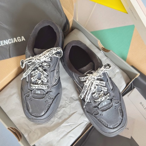 WOMEN SIZE 35-39 Men SIZE 39-45 B*alenciaga Sneaker  Top quality 1:1