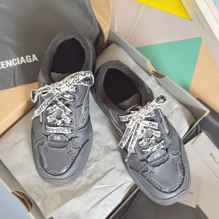 WOMEN SIZE 35-39 Men SIZE 39-45 B*alenciaga Sneaker  Top quality 1:1