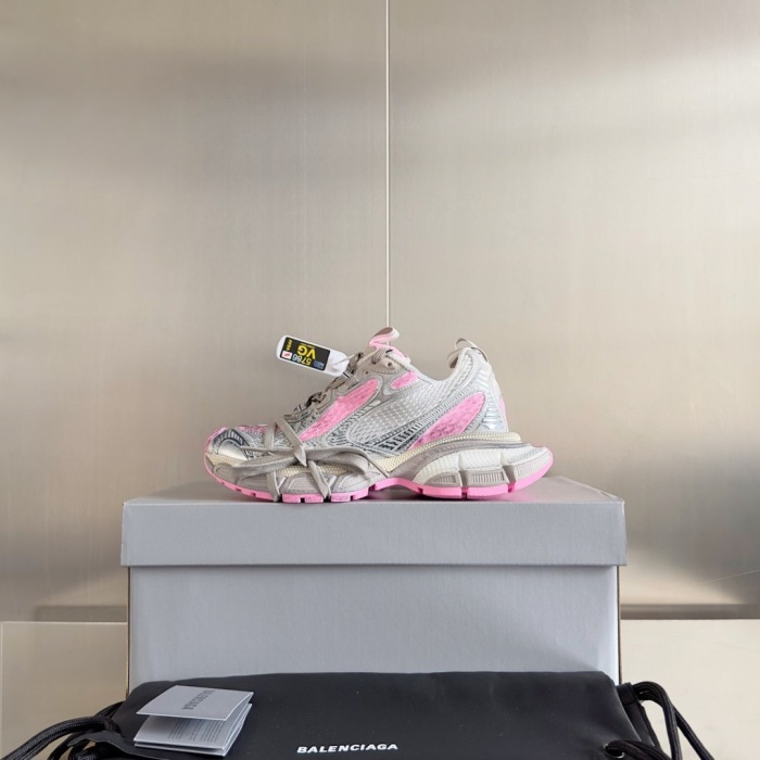 WOMEN SIZE 35-39 Men SIZE 39-45 B*alenciaga Sneaker  Top quality 1:1
