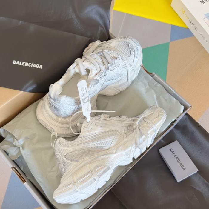 WOMEN SIZE 35-39 Men SIZE 39-45 B*alenciaga Sneaker  Top quality 1:1