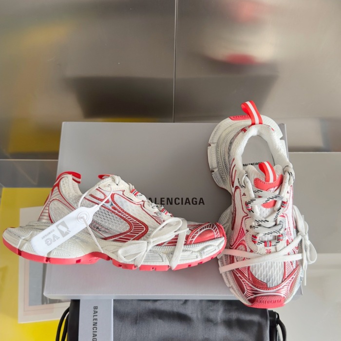 WOMEN SIZE 35-39 Men SIZE 39-45 B*alenciaga Sneaker  Top quality 1:1