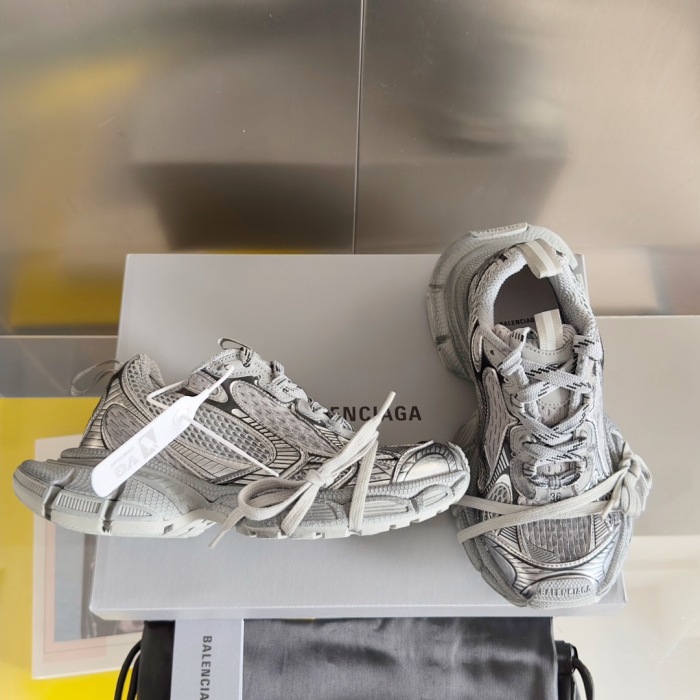 WOMEN SIZE 35-39 Men SIZE 39-45 B*alenciaga Sneaker  Top quality 1:1