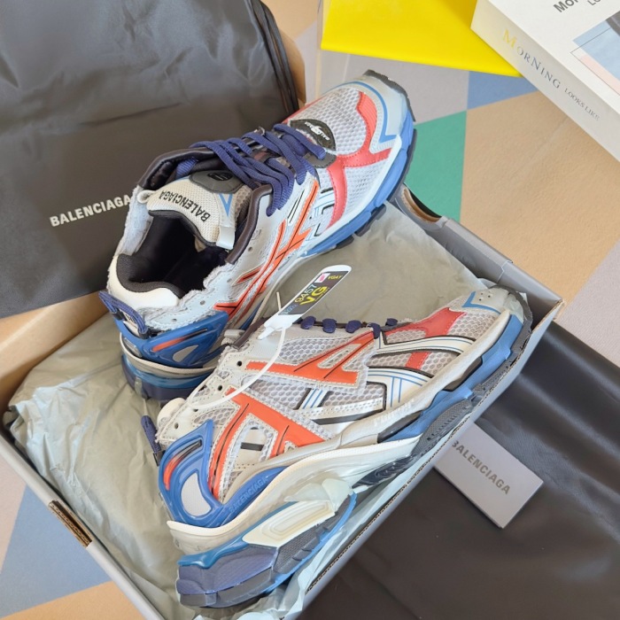 WOMEN SIZE 35-39 Men SIZE 39-45 B*alenciaga Sneaker  Top quality 1:1