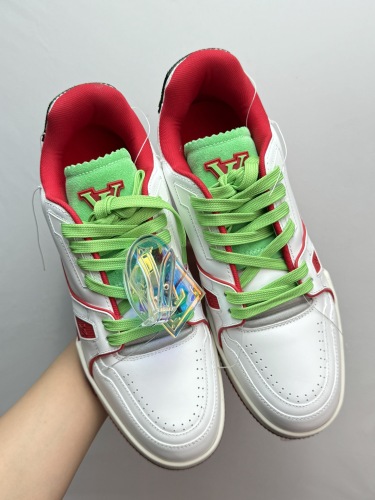 Men  Women  L*ouis V*uitton   Top Sneaker L*V Trainer