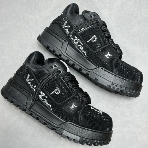 Men  Women  L*ouis V*uitton   Top Sneaker L*V Trainer