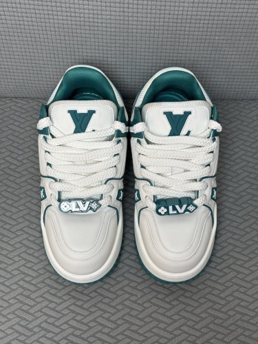 Men  Women  L*ouis V*uitton   Top Sneaker L*V Trainer