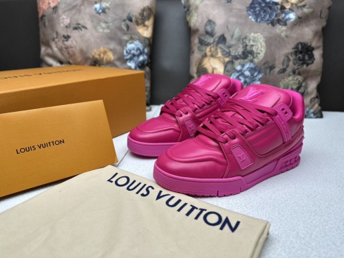 Men  Women  L*ouis V*uitton   Top Sneaker L*V Trainer