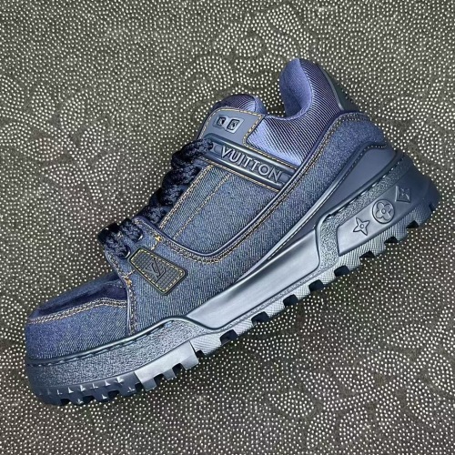Men  Women  L*ouis V*uitton   Top Sneaker L*V Trainer