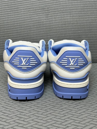 Men  Women  L*ouis V*uitton   Top Sneaker L*V Trainer